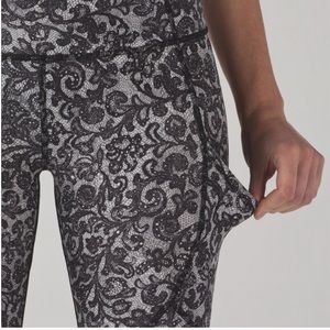 BOGO Lululemon black & white leggings